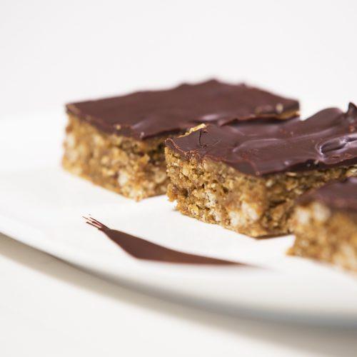 Healthy Chocolate Nut Butter Granola Bars